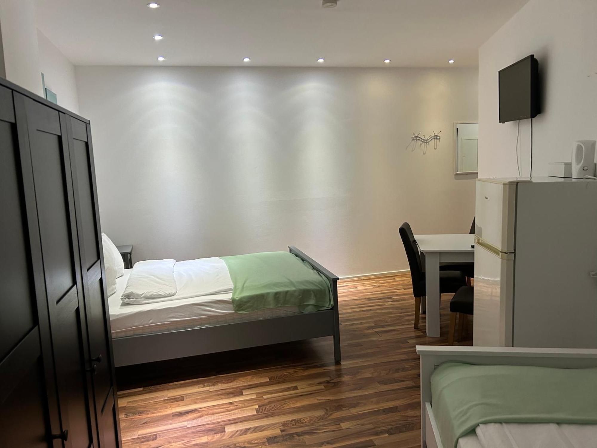 Pension Baku Fürth Exteriör bild